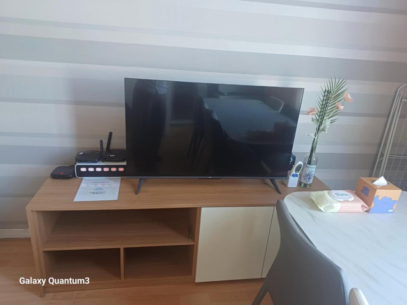 Hongdae Guesthouse2 1Min From Hongik Uni Station Exit #1 Seoul Eksteriør billede